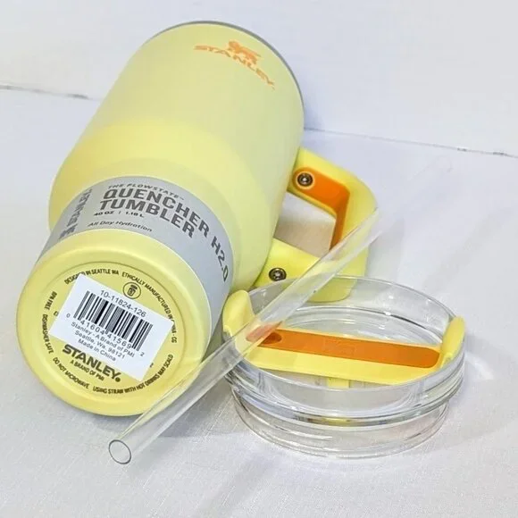 ๐ Stanley Quencher 40oz Sunshine Yellow Tumbler w/ Lemon Accessories & Box NWT - Picture 4 of 7